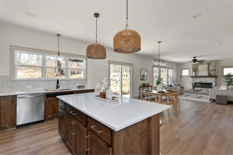 01-IMG_0001_0001_50-IMG_9987