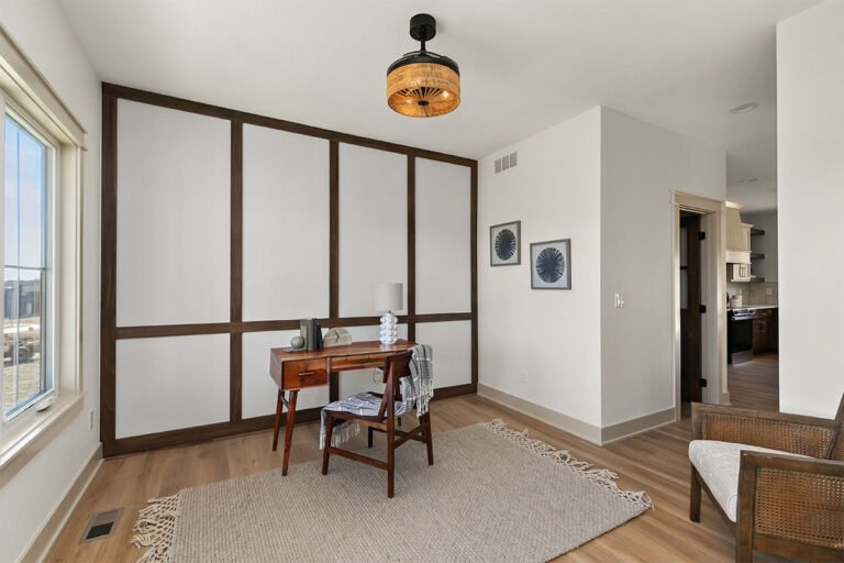 01-IMG_0001_0004_47-IMG_9971