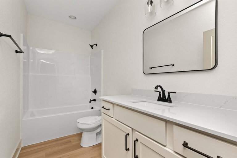 01-IMG_0001_0026_25-IMG_0136