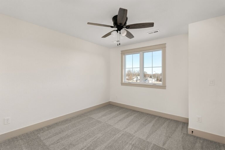 01-IMG_0001_0040_11-IMG_0057