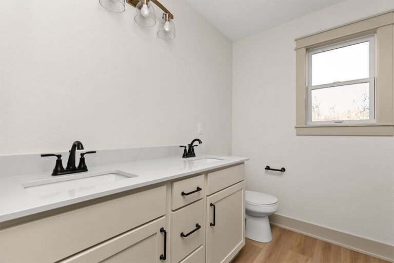 01-IMG_0001_0042_09-IMG_0044